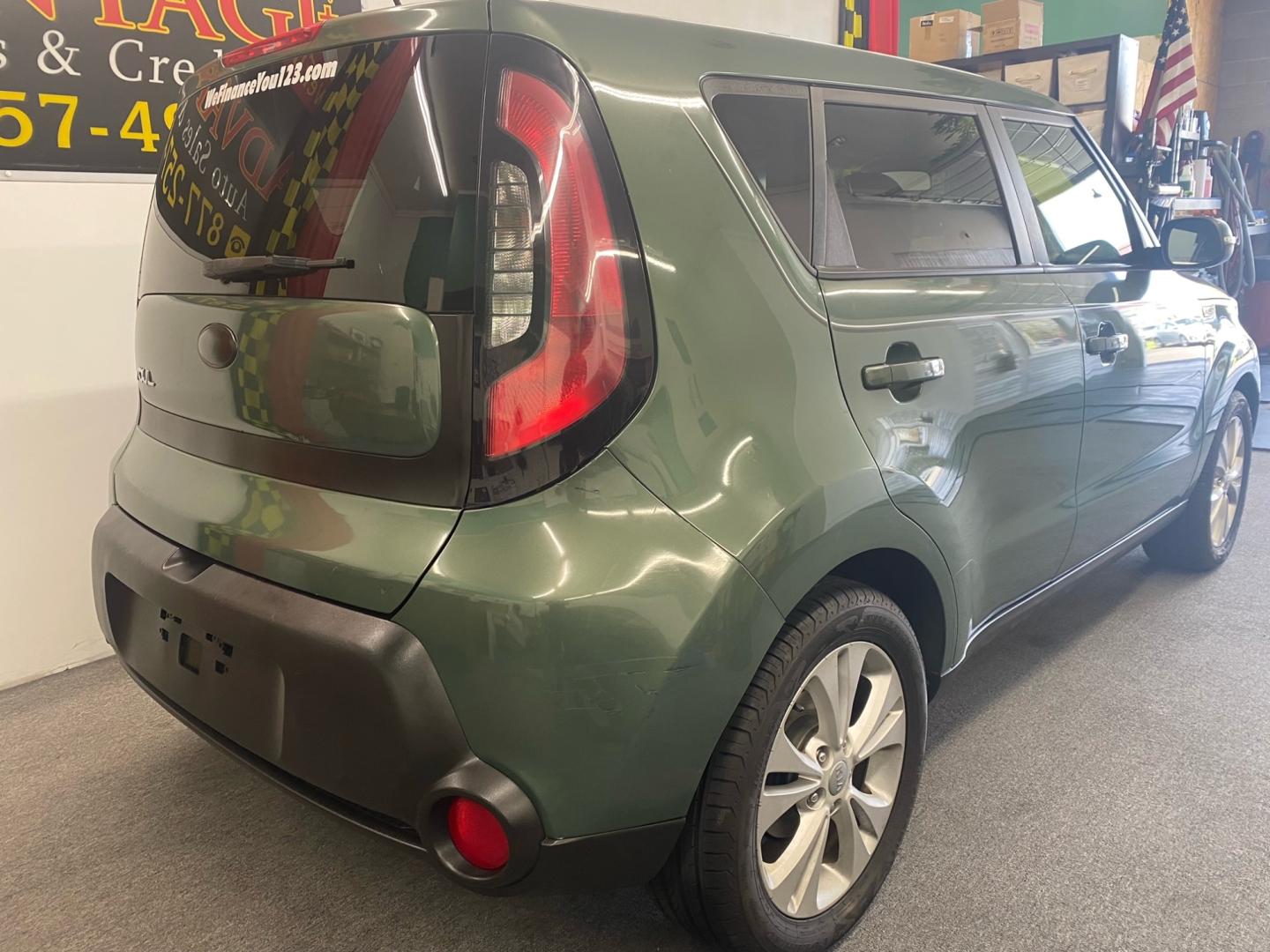 2014 Green /Gray Kia Soul (KNDJP3A57E7) , located at 533 S West End Blvd., Quakertown, PA, 18951, (877) 257-4995, 40.343994, -75.303604 - Photo#3